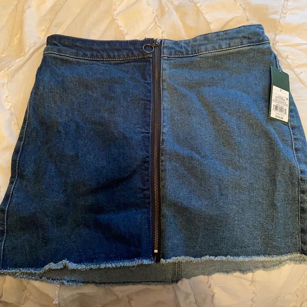 NWT Jean skirt size 8